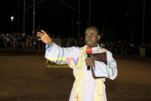 Rev. Father Ejike Mbaka - Chim Akona M (I Will Never Lack, God)