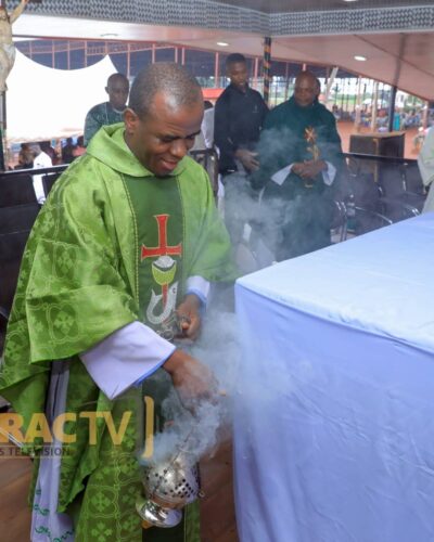 Rev. Father Ejike Mbaka - Jesus Ovu Ngwo Ngwo
